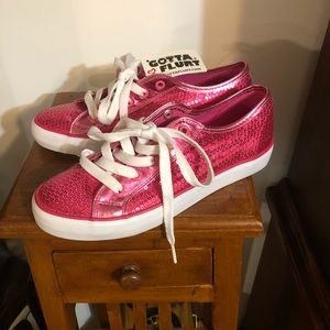 Gotta Flurt Women’s Disco II Hot Pink Sneakers, Size 6.